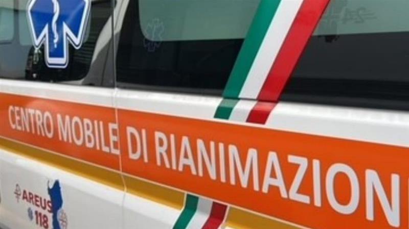 Paura a Cagliari: ragazza investita da un’auto mentre attraversa sulle strisce pedonali