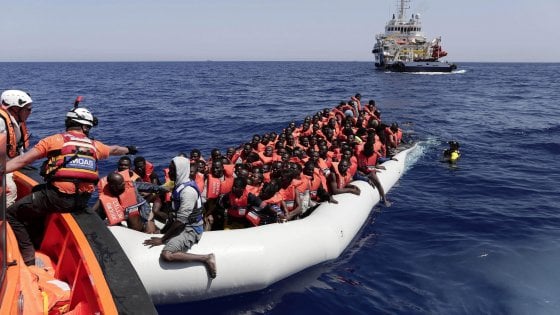 Immigrazione in Italia: l’inganno della percezione e il vuoto del dibattito politico