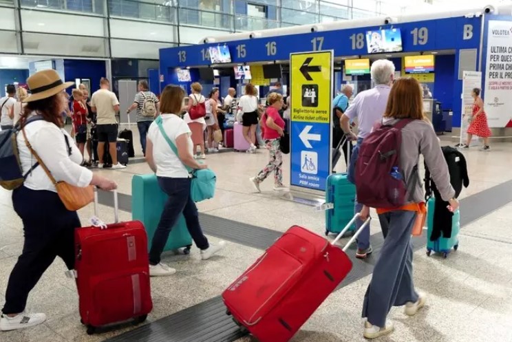 Pubblicata la nuova gara per voli agevolati tra Alghero e la penisola: un passo avanti per la continuità territoriale