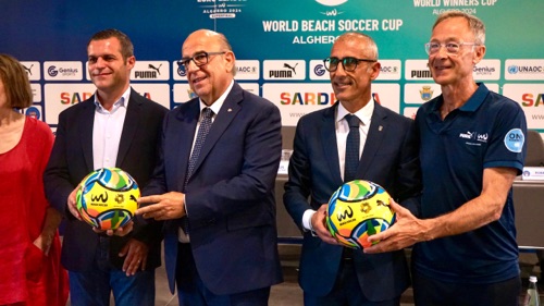 Alghero accoglie i mondiali e gli Europei di Beach Soccer: Sport e turismo protagonisti