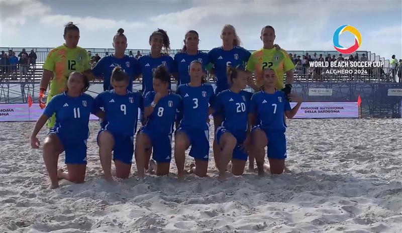 Sardegna protagonista dell’Europeo di Beach Soccer 2024: Azzurri ai quarti, Azzurre già in semifinale