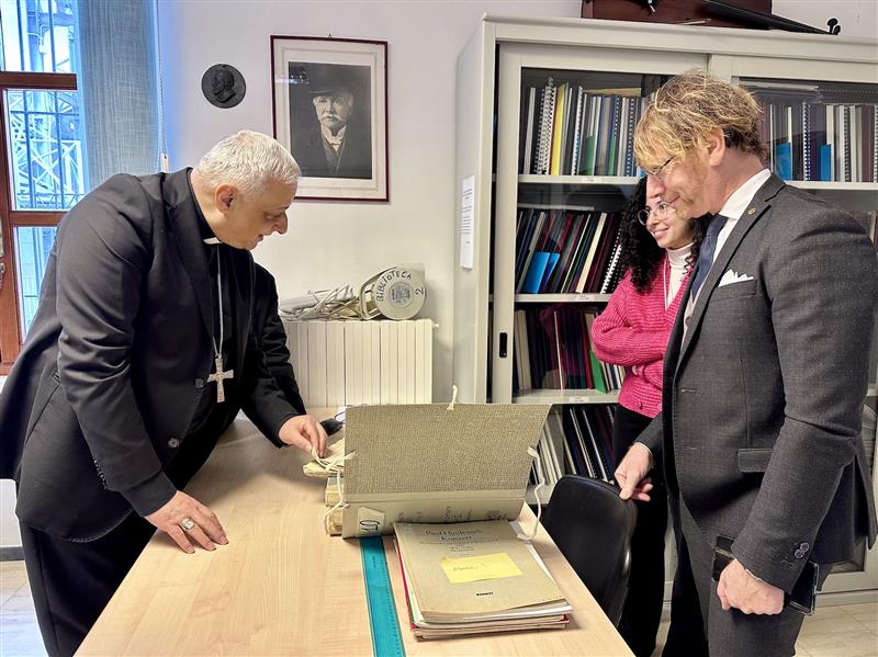 L'arcivescovo di Sassari Gian Franco Saba in visita al Conservatorio Canepa