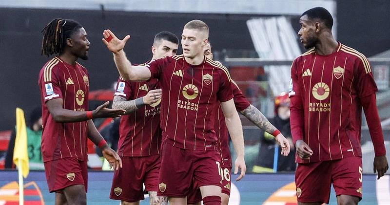 In un match equilibrato il Cagliari cede alla Roma. Restano 4 i punti di vantaggio della formazione di Nicola rispetto al terz’ultimo posto