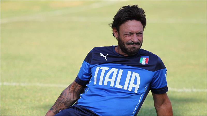 Peggiorano le condizioni di Totò Schillaci: ore delicate per l’ex bomber azzurro