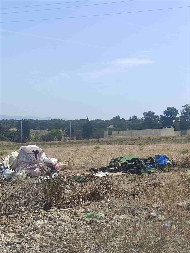 Le campagne di Monserrato stanno diventando nel silenzio generale il regno dei rifiuti abbandonati