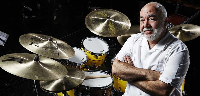 Accademia del Pop: al Massimo di Cagliari una master con Peter Erskine, tra i batteristi più famosi al mondo