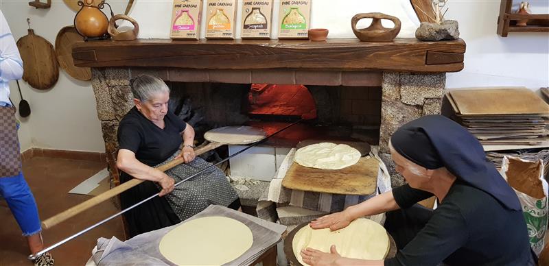 Nuoro, il pane carasau protagonista su Rai3: un’eccellenza della tradizione e della food economy sarda