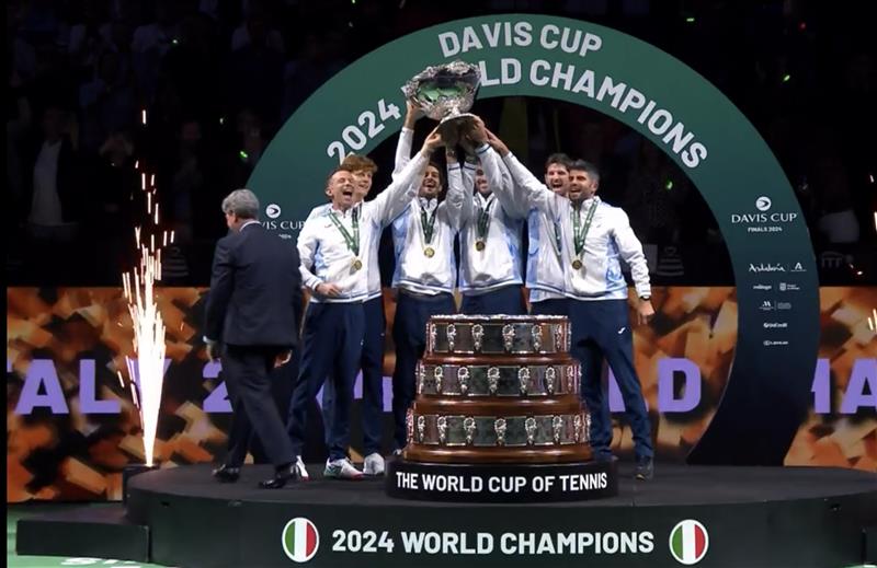 L’Italia trionfa in Coppa Davis: è campione del mondo di tennis! Sinner e Berrettini perfetti