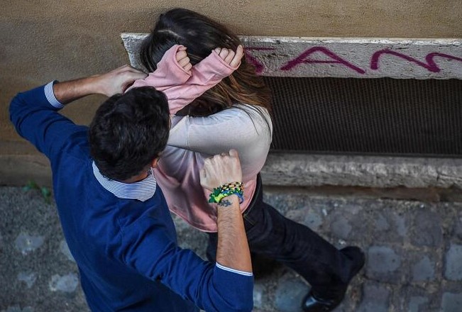 Violenza sulle donne: oltre la giornata, il coraggio di cambiare mentalità