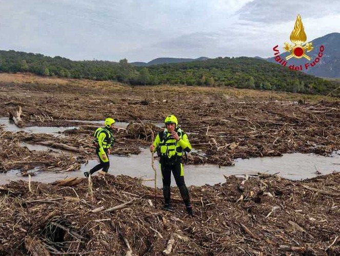 Maltempo in Sardegna: ricerche senza sosta per il velista disperso